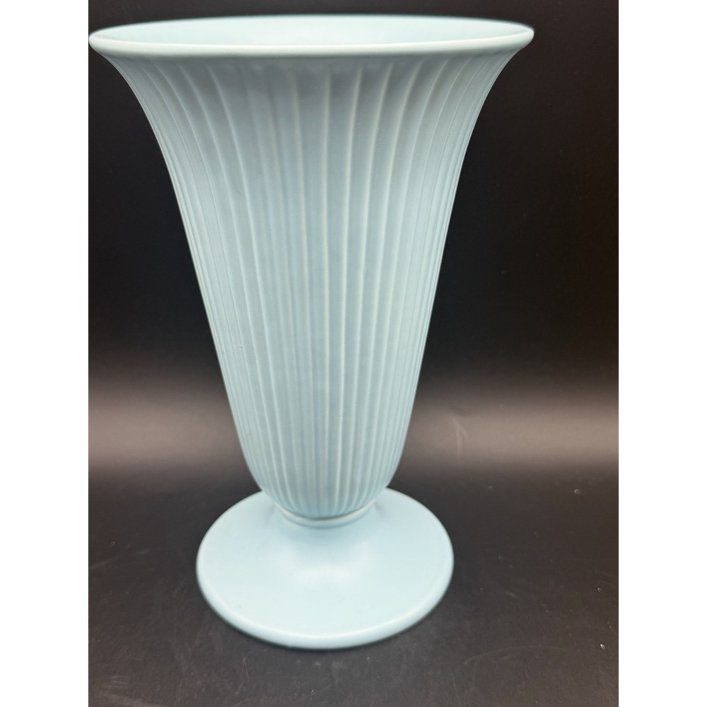 Vintage Wedgwood Etruria Barlaston Celeste Blue Fluted Queens Ware Vase 8"